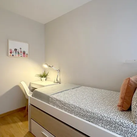 2k - Junto Al Casco Viejo